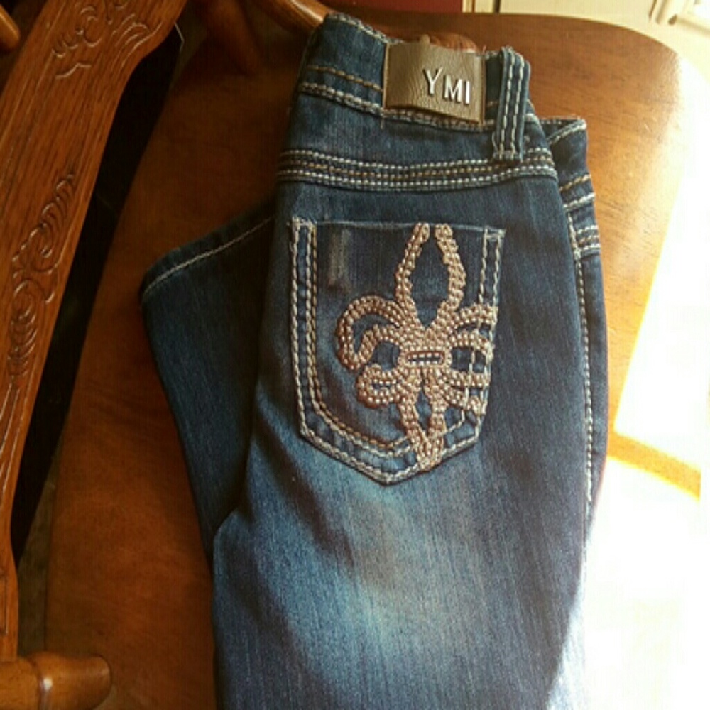 Capris YMI size 5 Hold
