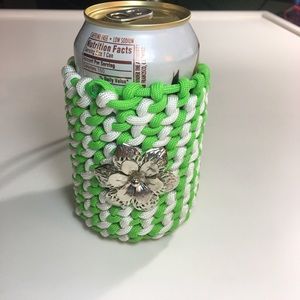Handmade 550 Paracord can koozie