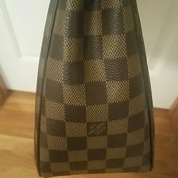 Louis Vuitton Damier Purse - Picture 7 of 8