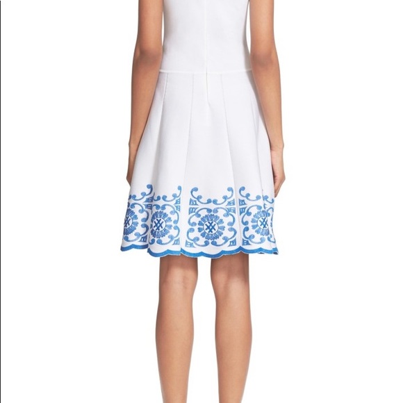 Parker Cheryl Dress - Picture 3 of 6