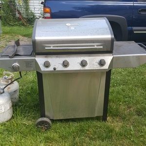 Gas grill