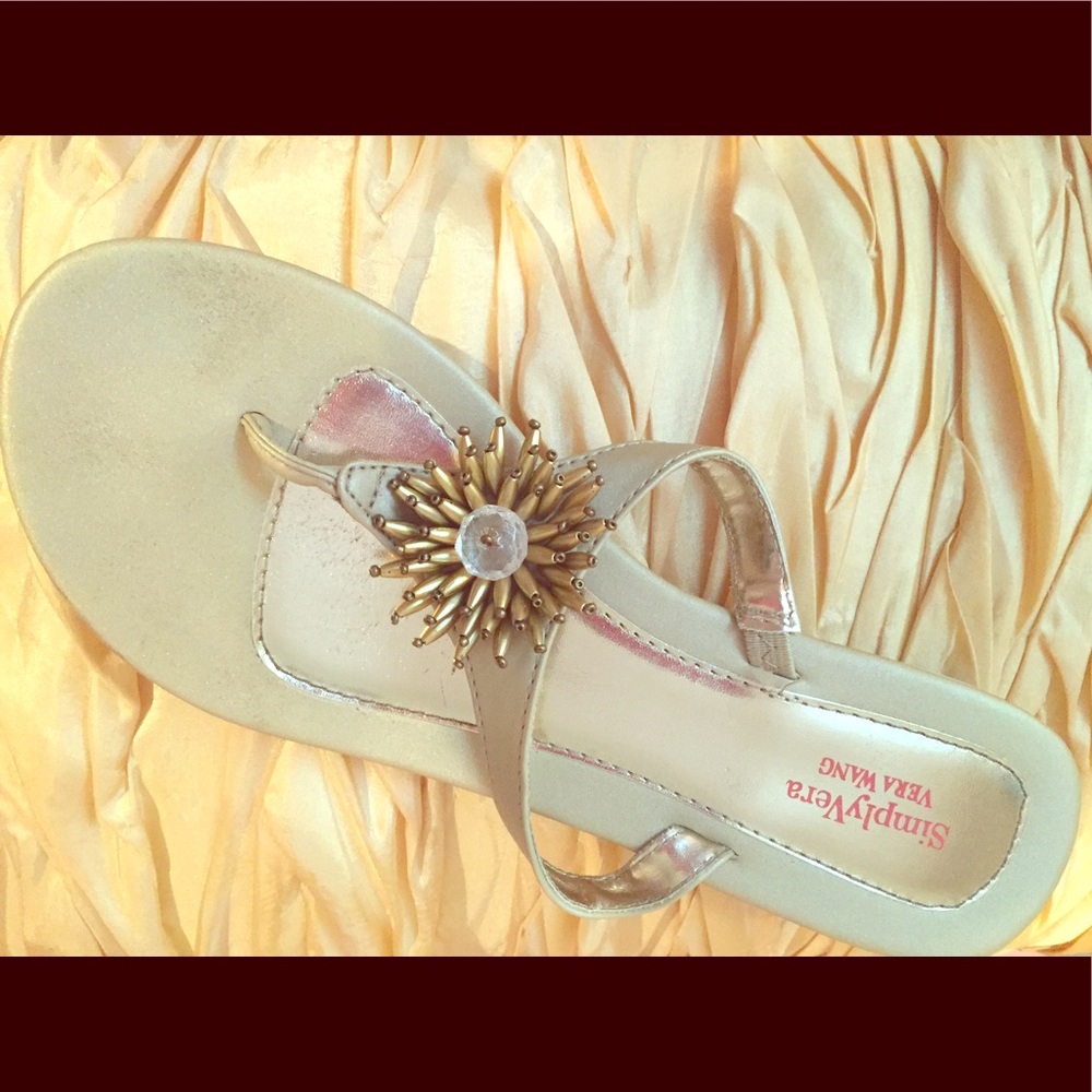 Size 8.5 Vera Wang sandals