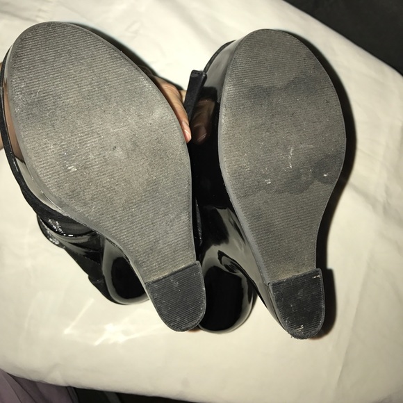 Chinese Laundry FUN black heels - Picture 5 of 8