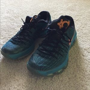 KD 8 size 10.5 men's