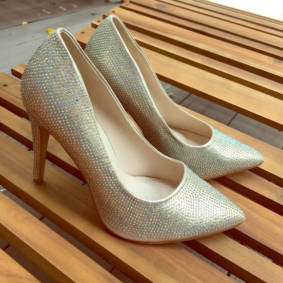 Shimmer Studded Pointy Toe Stiletto Heel - Picture 1 of 3