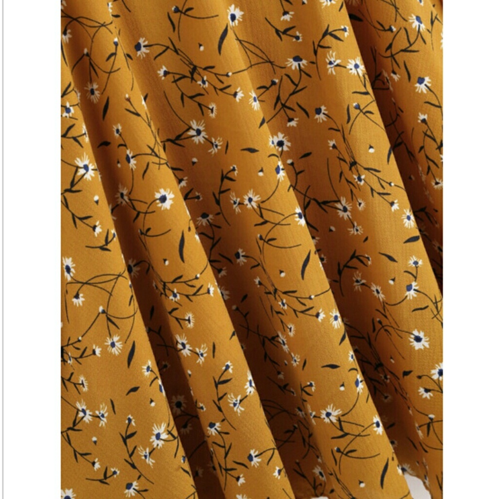 📣LAST ONE📣 🌿🌱MUSTARD SHIFT DRESS🌱 - Picture 3 of 5
