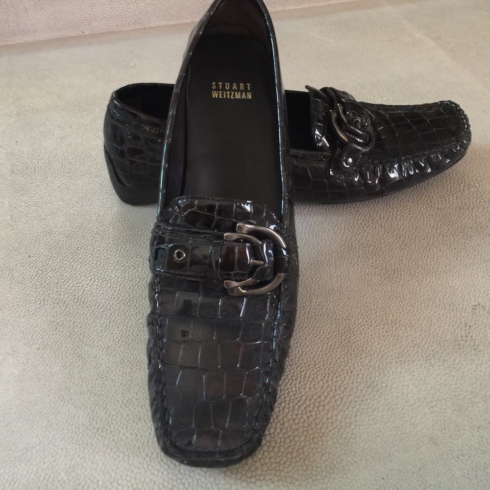Stuart Weitzman faux croc size 9N loafers