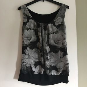 Beautiful Top🌺🌸🌟FINAL SALE!