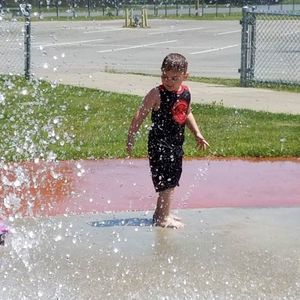 Meet your Posher, Crystal