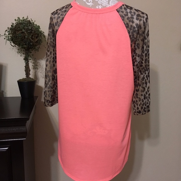 Fall in Love Coral Leopard Top - Picture 5 of 5