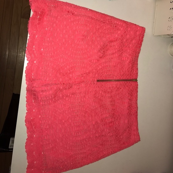 Lilly Pulitzer Alice Skort - Picture 2 of 2