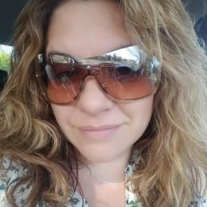 Meet your Posher, Deana