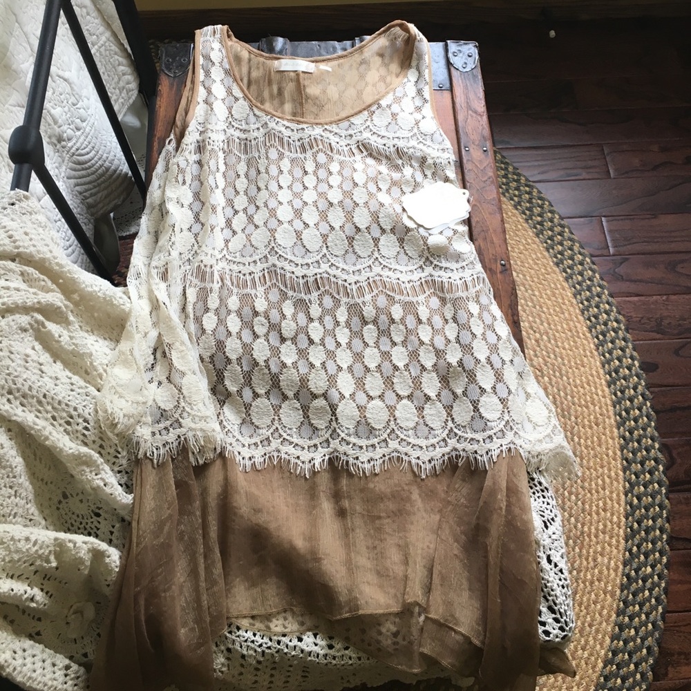 Women's Altar'd State Tunic - Picture 6 of 8