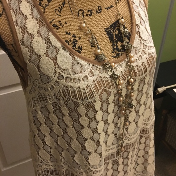 Women's Altar'd State Tunic - Picture 5 of 8