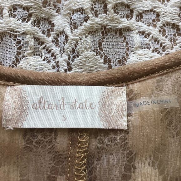 Women's Altar'd State Tunic - Picture 7 of 8