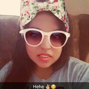 Meet your Posher, Esther