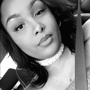 Meet your Posher, Jaye