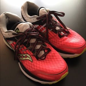 Saucony Women's Triumph ISO 2 Running Shoe