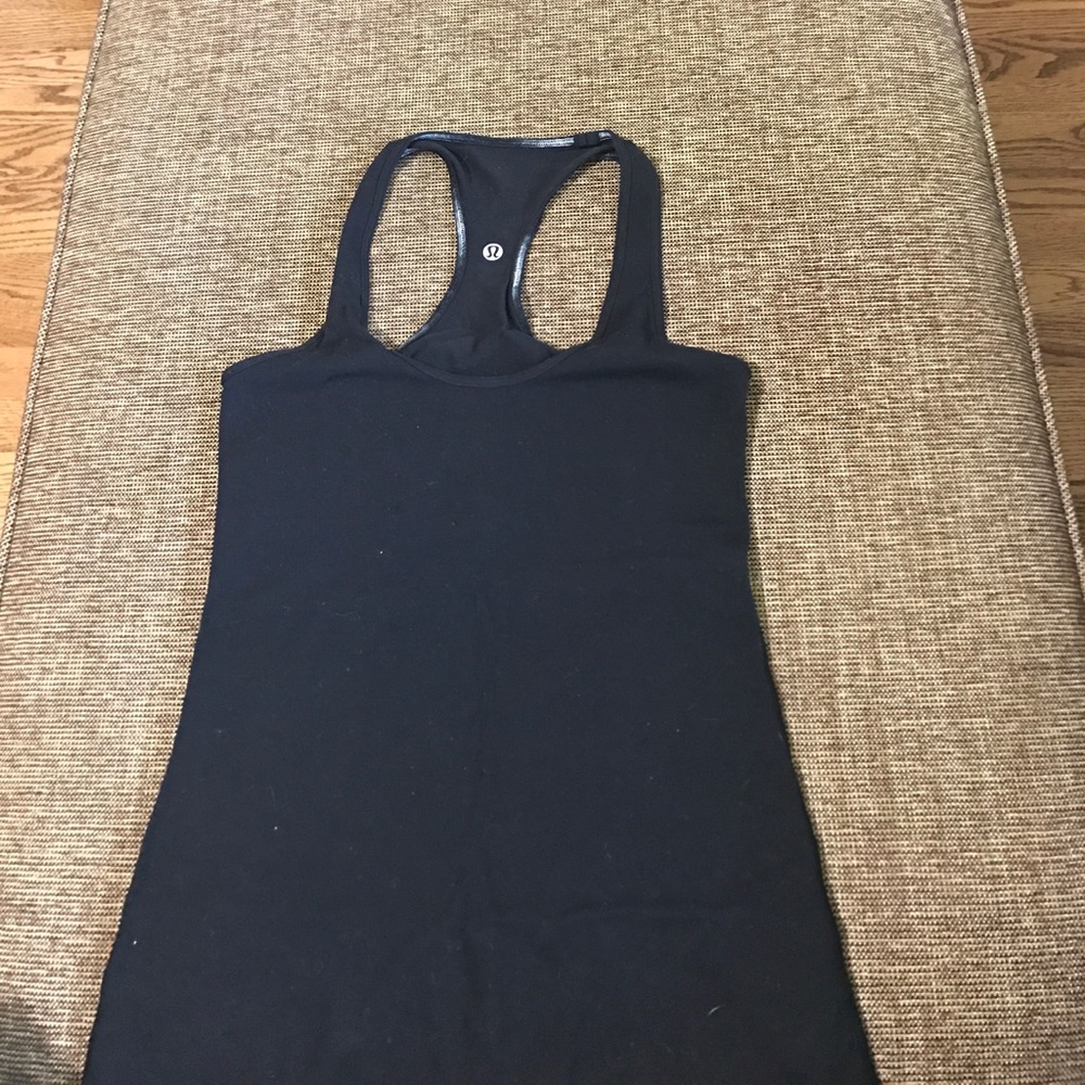 Black lululemon tank