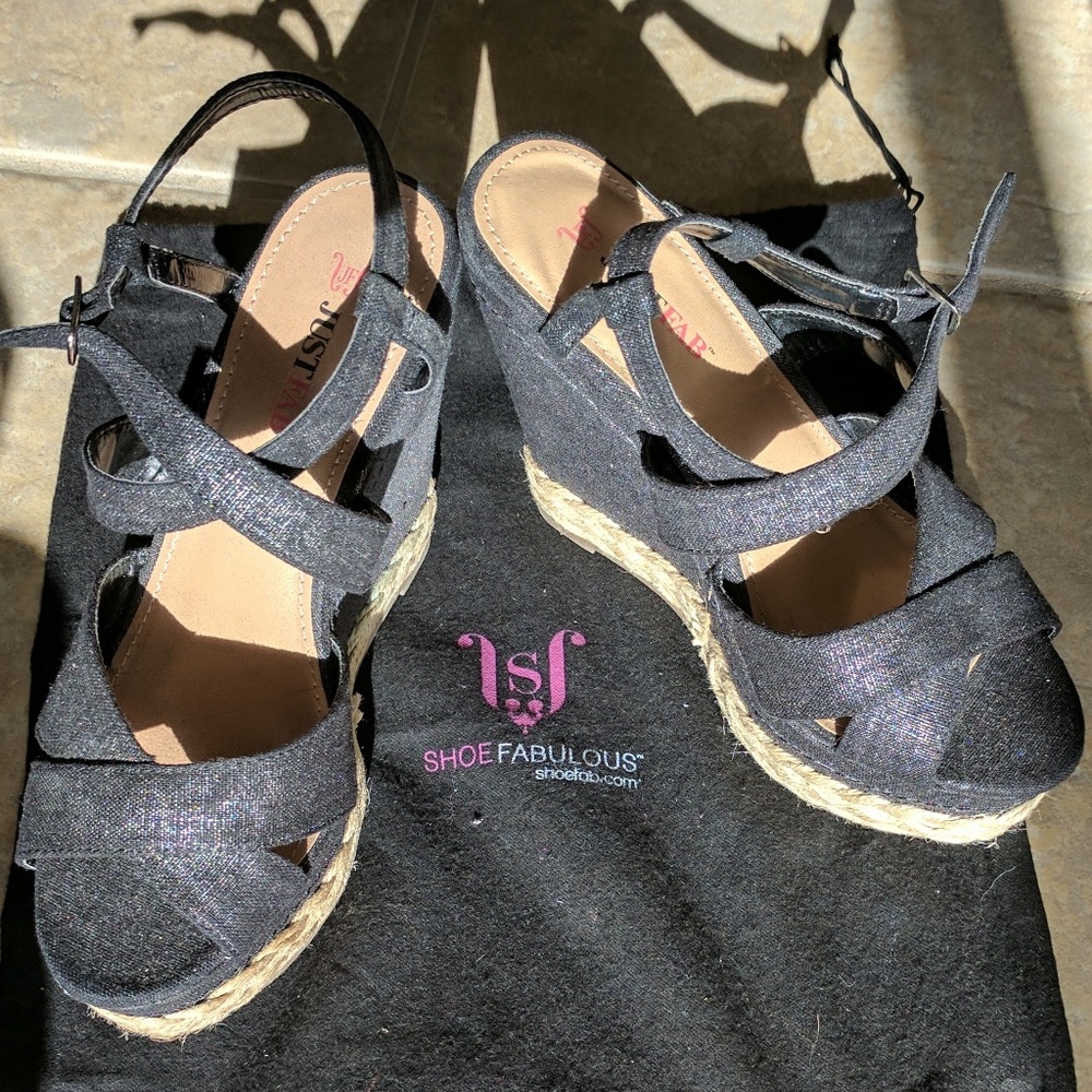 New ShoeFab sz 6 Sparkle Black Platform Wedges