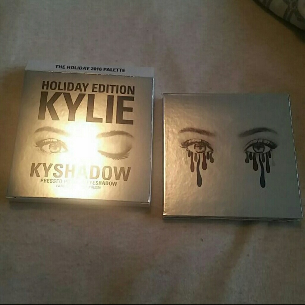 Kylie Cosmetics Holiday Kyshadow Palette