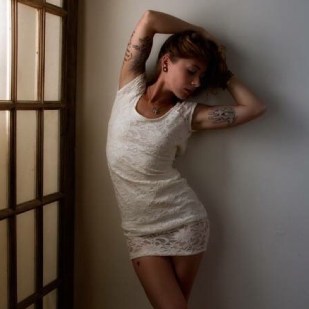 SOLD-Easle mini dress