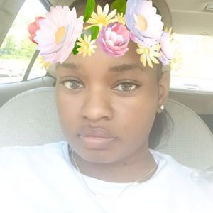 Meet your Posher, Candice