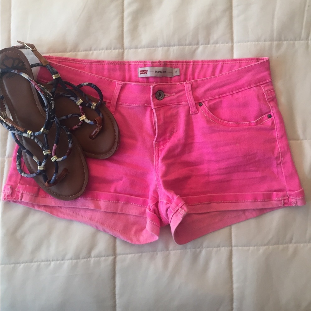Levi's Hot Pink Shorty Short juniors 9