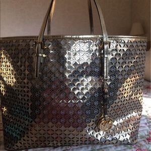 Micheal Kors Gold Tote