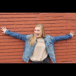 Meet your Posher, Hannah