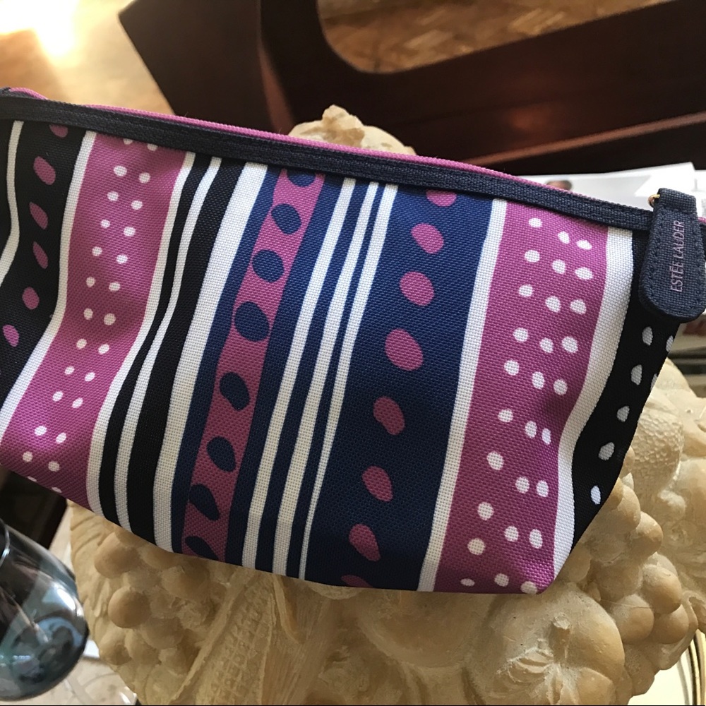 🆕Estée Lauder. Makeup bag.