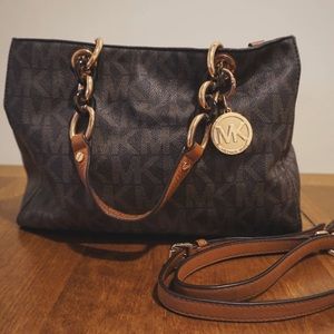 👜SALE👜 Michael Kors monogram large handbag