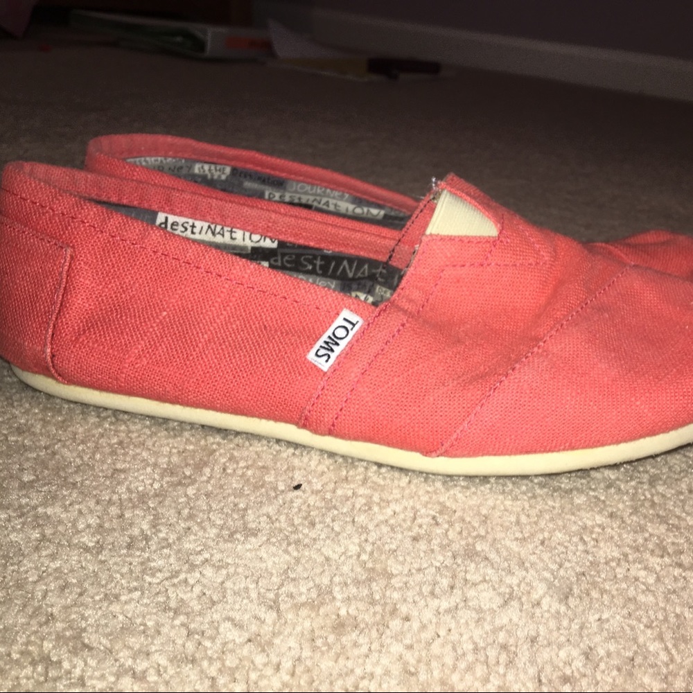 TOMS LIKE NEW