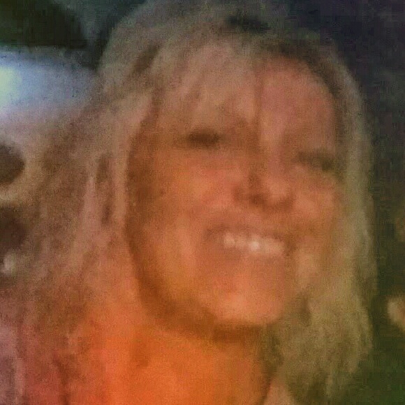 Meet your Posher, Dana - Picture 1 of 1