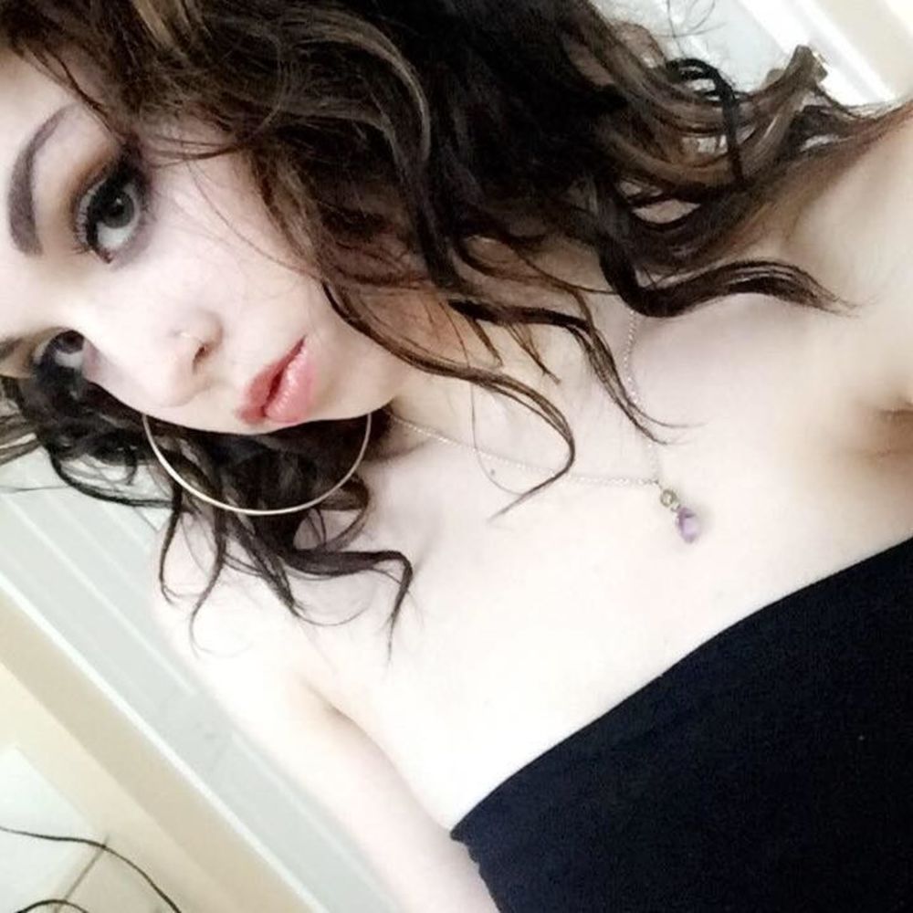 Meet your Posher, Carolyn