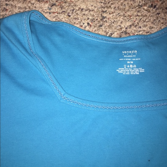 Top - Picture 2 of 2