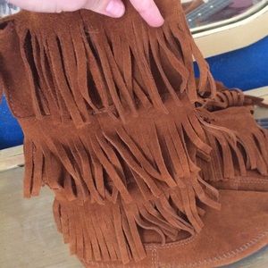 Minnetonka fringed leather boots