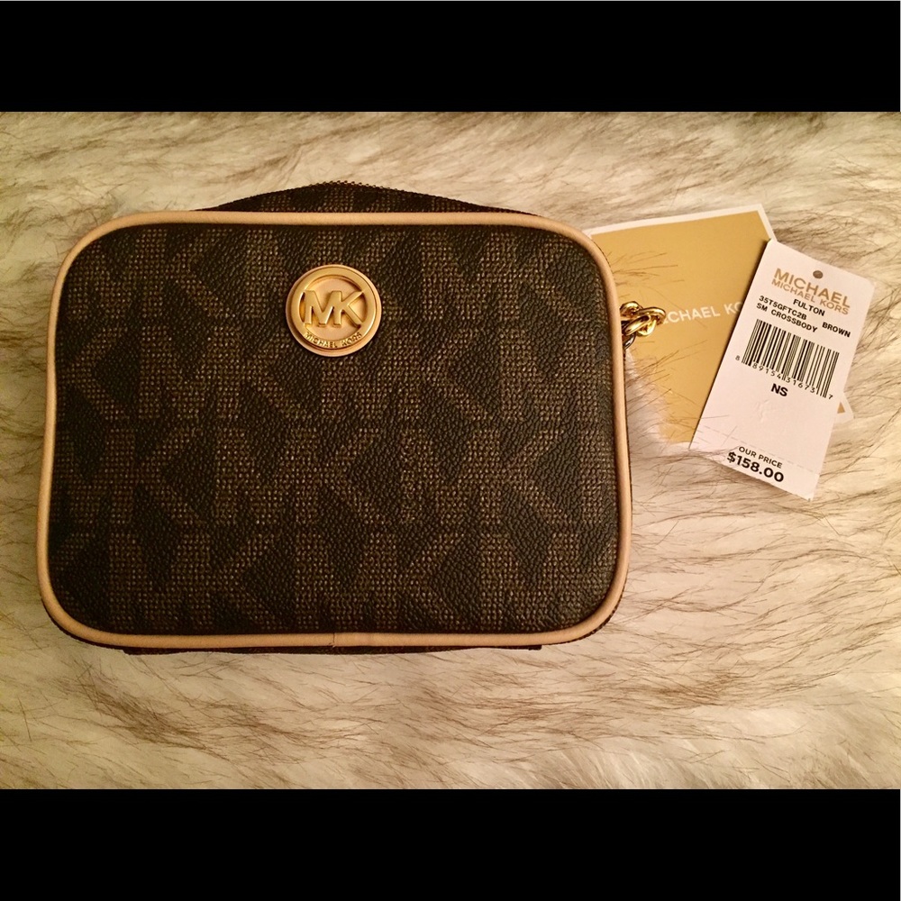 Micheal Kors crossbody