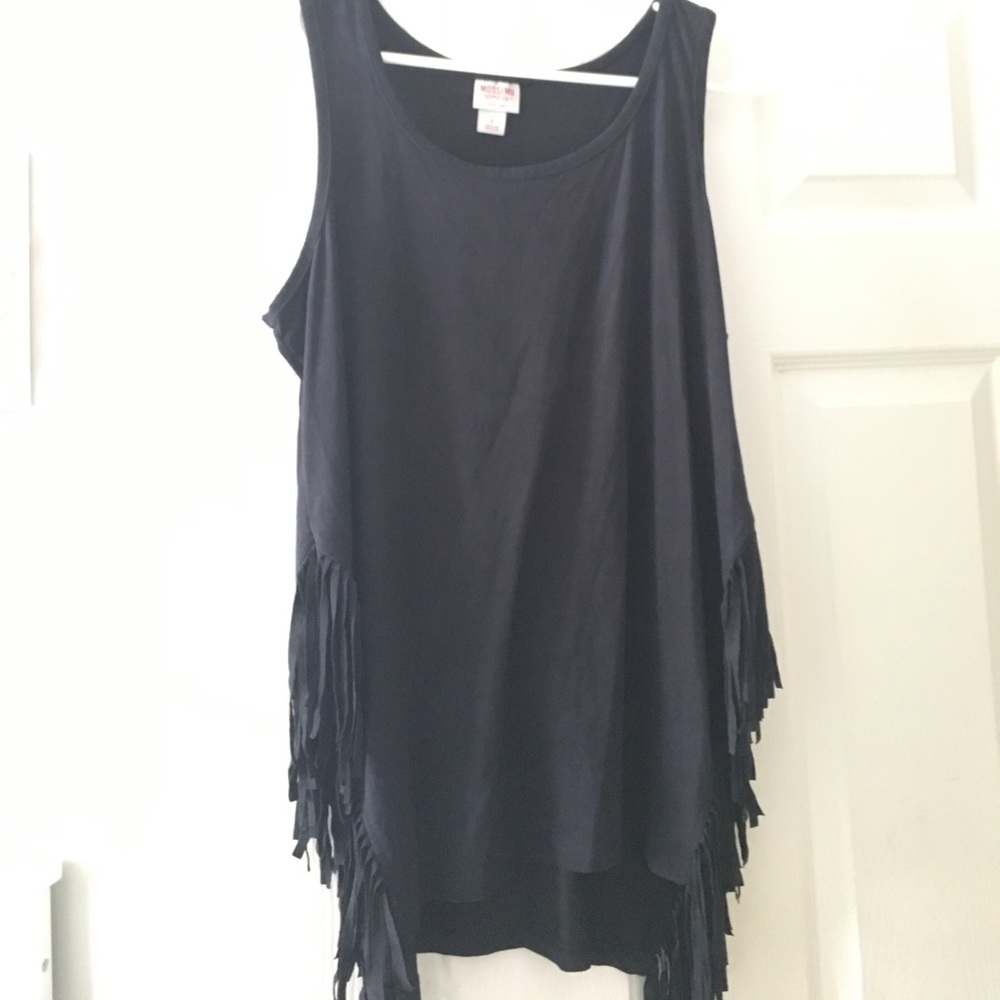 Black fridge tank top
