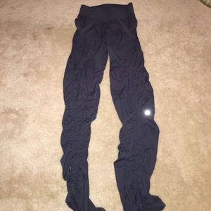 LULULEMON yoga pants size 2