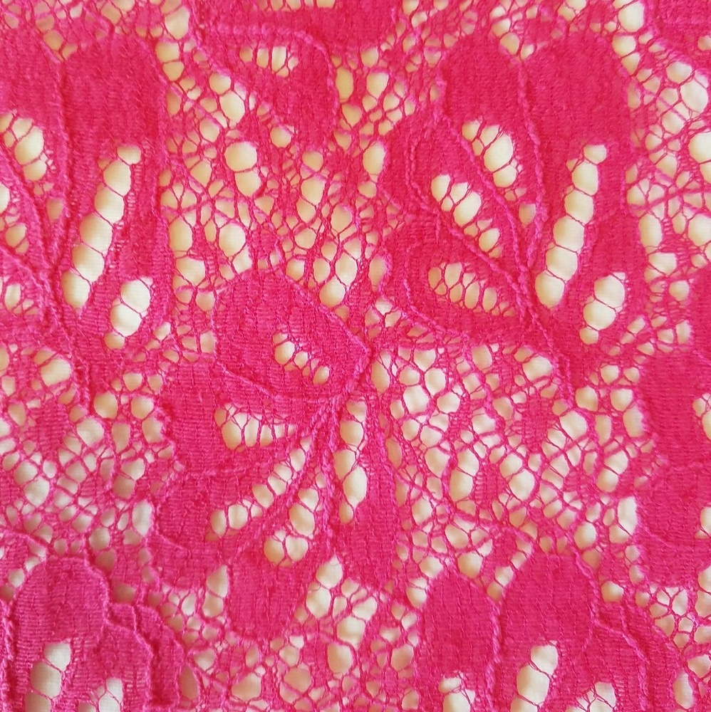 Pink Lace Tank - Picture 2 of 4
