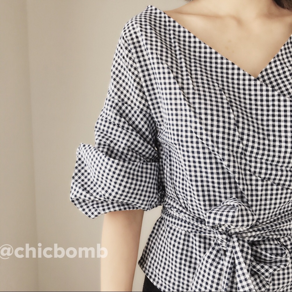Last NEW Sample piece ! Taylor gingham wrap top - Picture 3 of 3