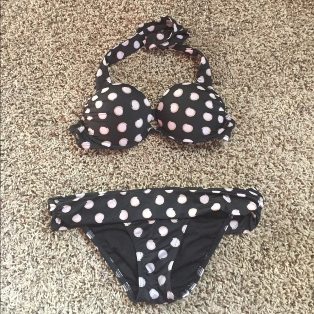 Victoria Secret Add 2 cup sizes 32A bikini