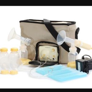 Medela Double Breast Pump with Travel Bag