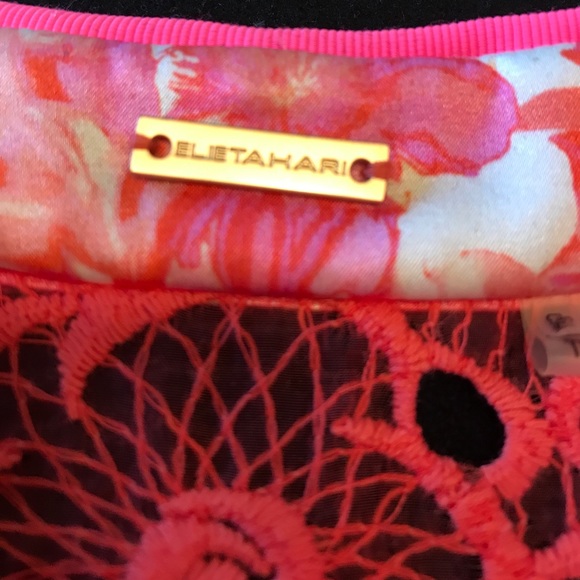 Top - Picture 2 of 4