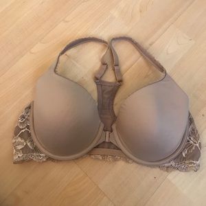 Victoria's secret racer back bra size 38C