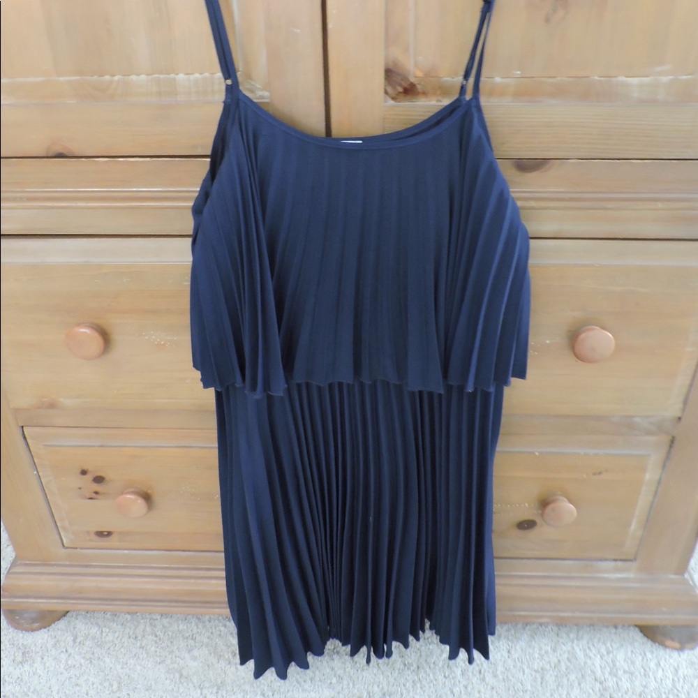 Navy pleated slip dress!