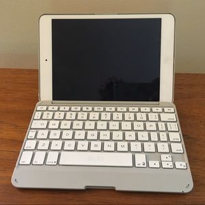 Ipad mini with bluetooth keyboard case