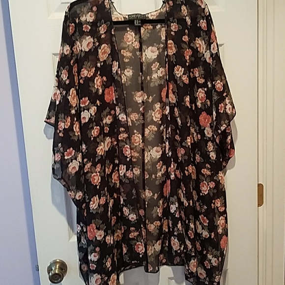 Forever 21 Tops - Sheer, flowy kimono style top