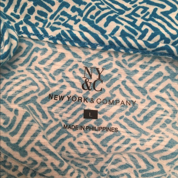 NEW YORK & CO SLEEVELESS BLOUSE - Picture 4 of 4